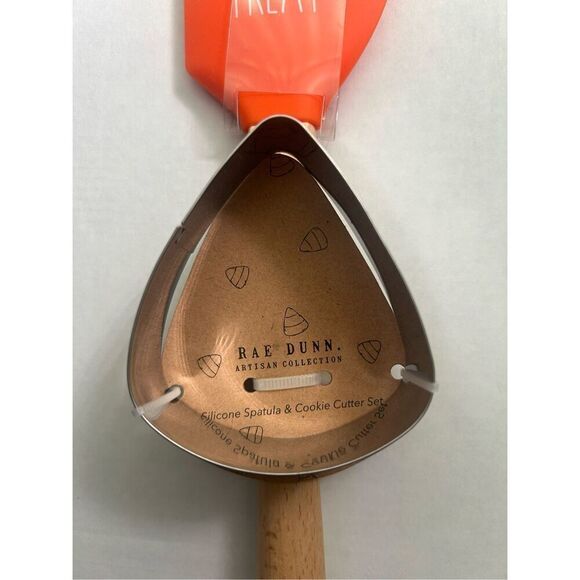 Rae Dunn Trick or Treat Spatula Set - Picture 3 of 3